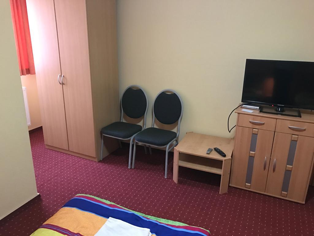 Pension Rialto Staufenberg  ภายนอก รูปภาพ